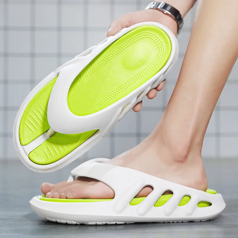 

New Fashion Clogs Men Sandals Casual Shoe EVA Soft Slippers Unisex Couple Shoes For Man Women Summer Outdoor Garden Beach Slides