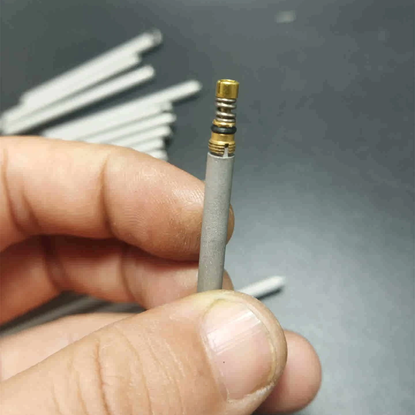 Accessorio Di Riparazione Portatile Strumento In Acciaio Per Dunhill Rollagas Accendino Smontare Regolare La Valvola Di Regolazione Del Gas Vite Infer