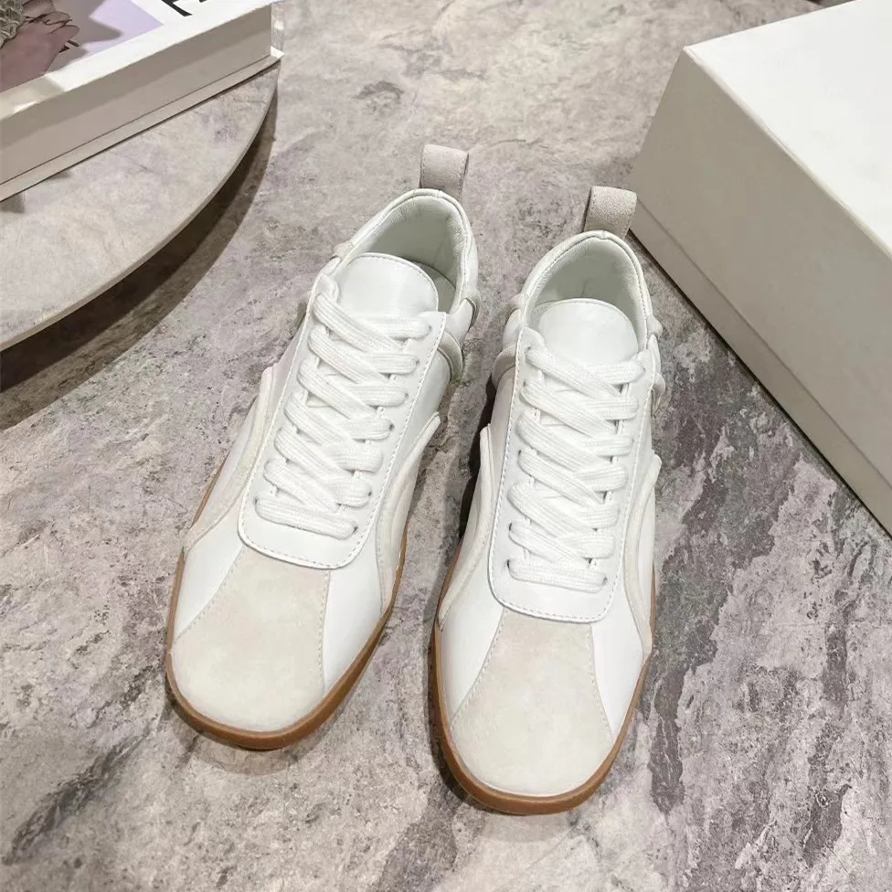 

2023 Vintage German Training Shoes Women's Lace up Sports Genuine Leather Casual Board Shoes Forrest Gump Little White Shoes