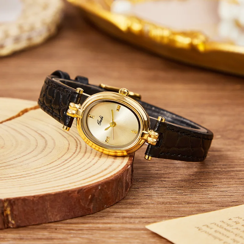 Women's Niche Retro Minimalist Luxury Quartz Watch