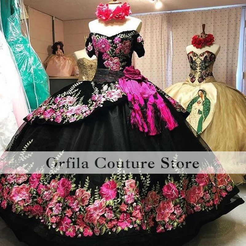 

Мексиканские черные платья Quinceanera, пышная юбка с аппликацией, милое платье 16, длинные платья 15, бальное платье, платья для выпускного вечера