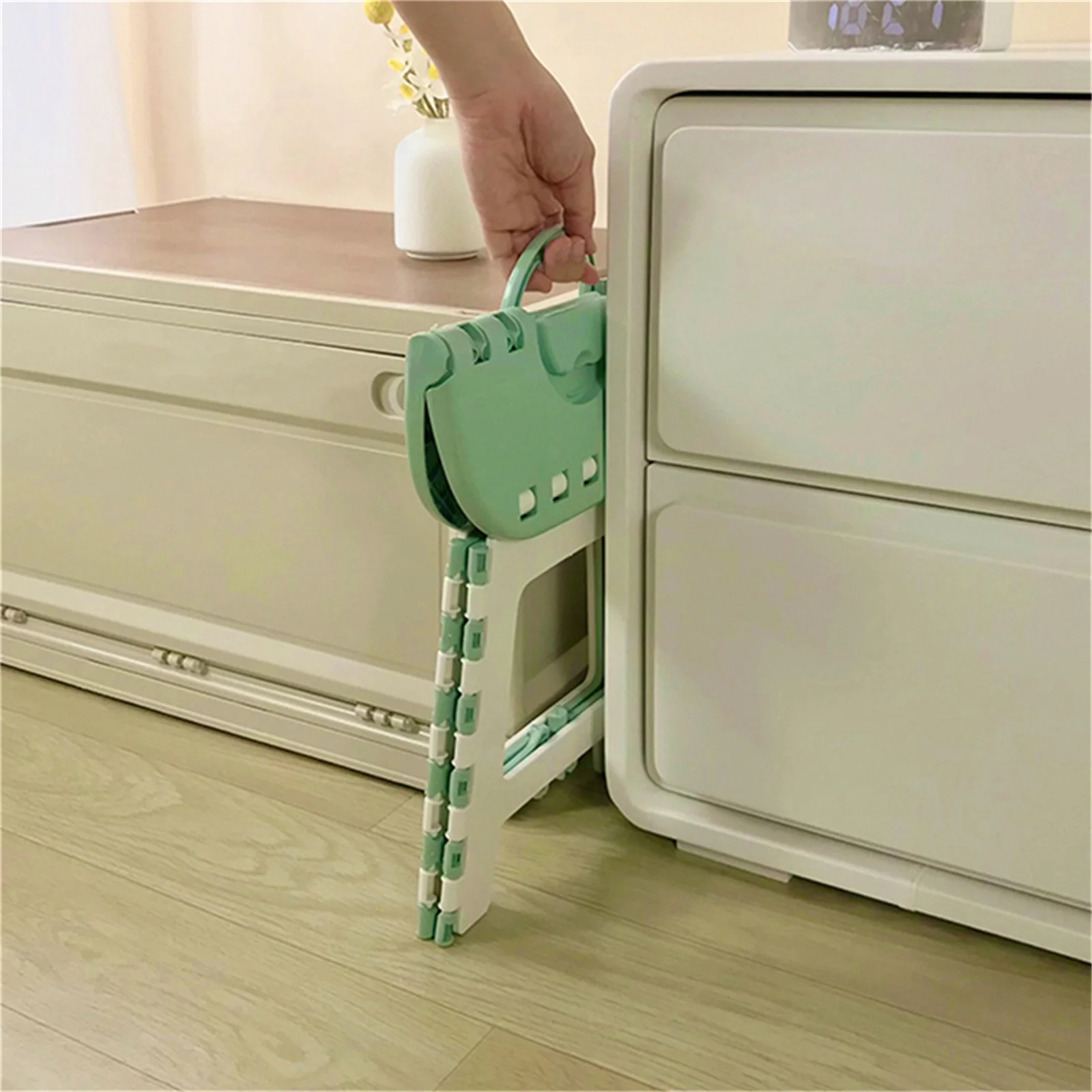 Foldable Stool Portable Outdoor Fishing Stool Creative Stall Plastic Small Bench Hand Showing Camp Folding Bench 6