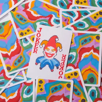 Ensemble de cartes de poker classiques – Jeu de fête essentiel pour les rassemblements, les jeux de table et le plaisir festif, cartes à jouer durables et portables 1