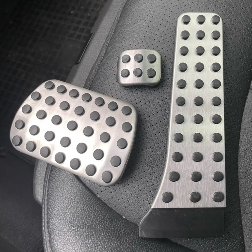 Gas Brake Pedal Pads Cover For Mercedes Benz W203 W204 W205 W21 W211 W212 C207 W220 W221 W222 C219 C218 C208 X204 R170 R171 R231