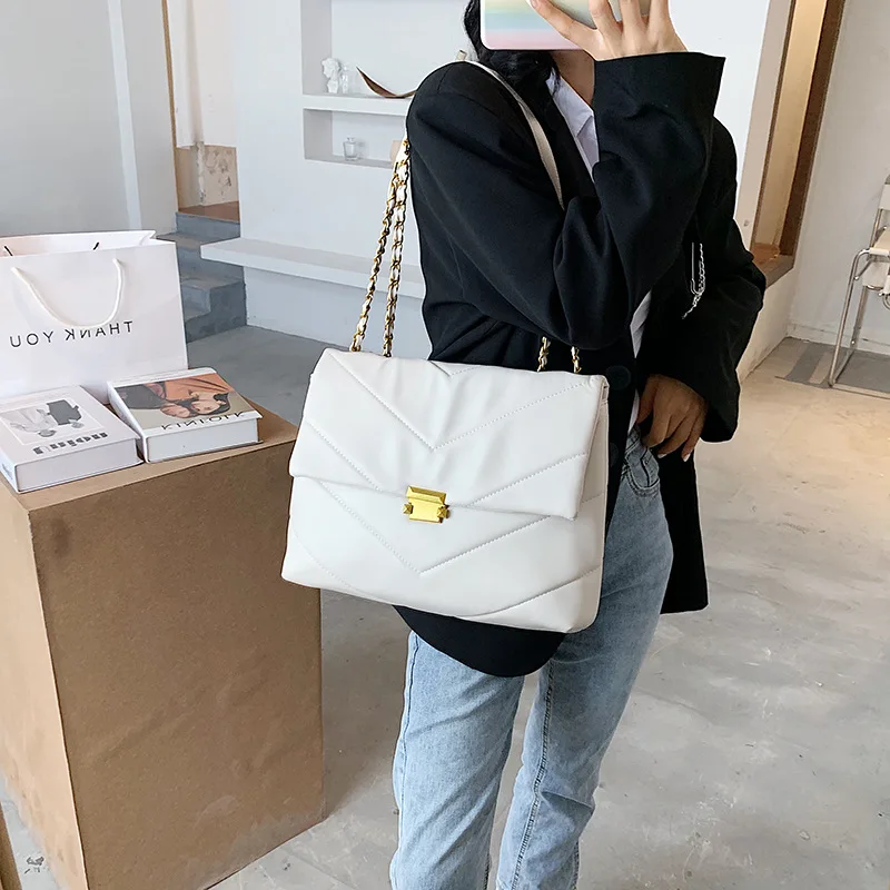 (No-TR )women bag chain bag large capacity fashion design women's shoulder black white taupe 3colors