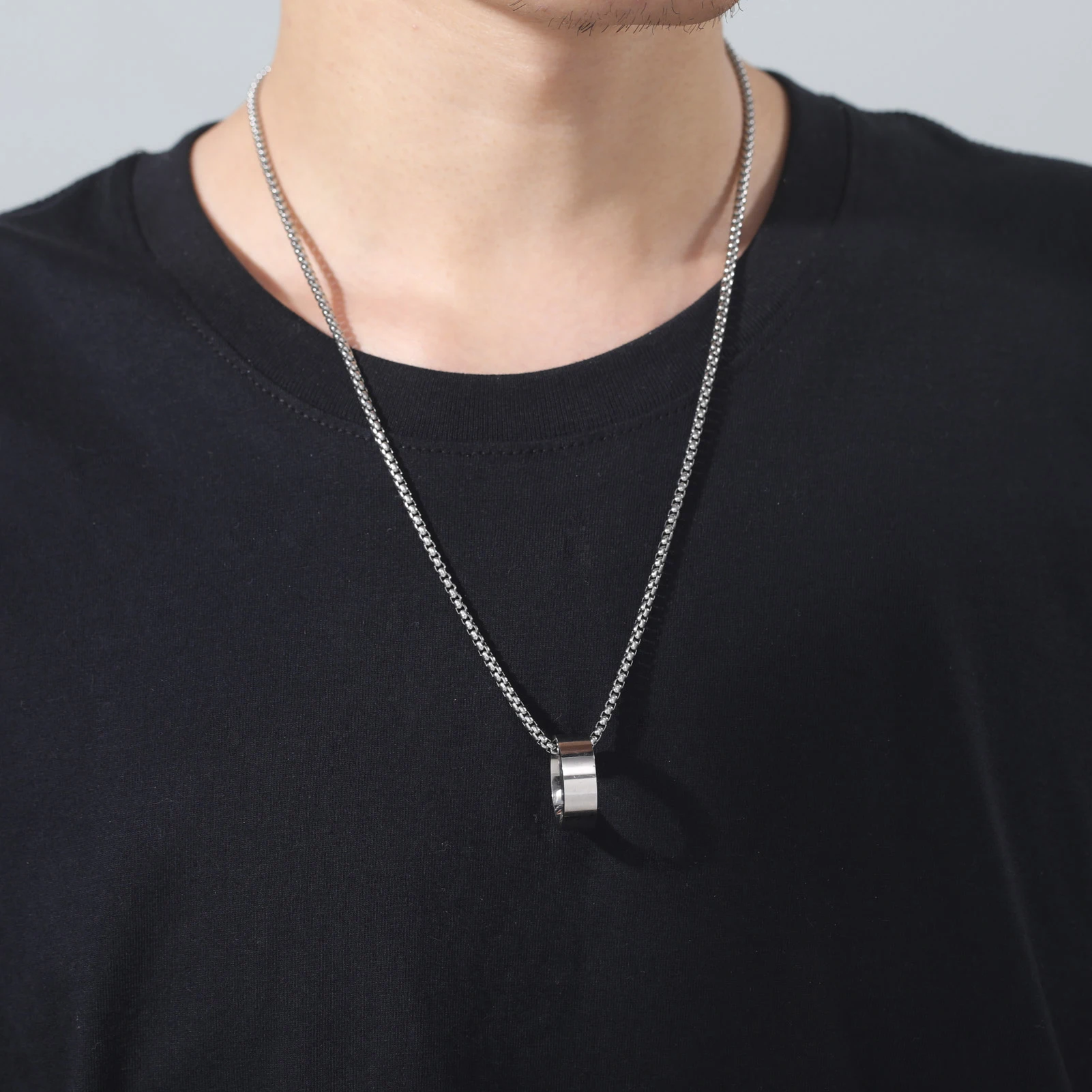 Skyrim Wide Circular Ring Pendant Stainless Steel Necklace for Men Fashionable and Minimalist Birthday Engagement Gift Jewelry_voghion.com