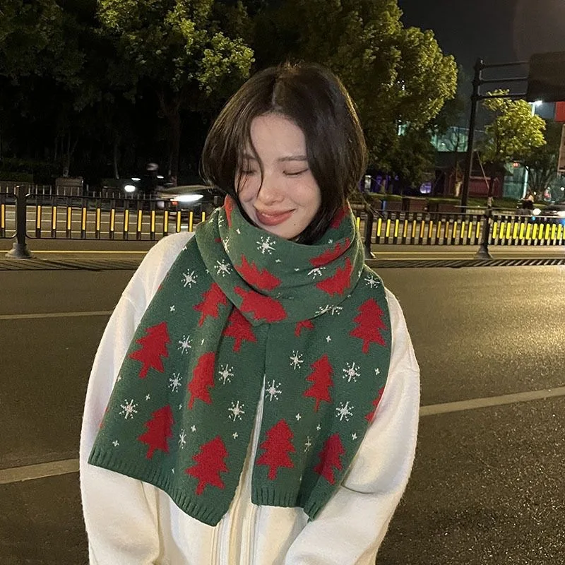 Christmas Warm Knitted Scarf For Women-Red Green Versatile Autumn Winter Neck Protection Scarf Festive Christmas Gift Accessory