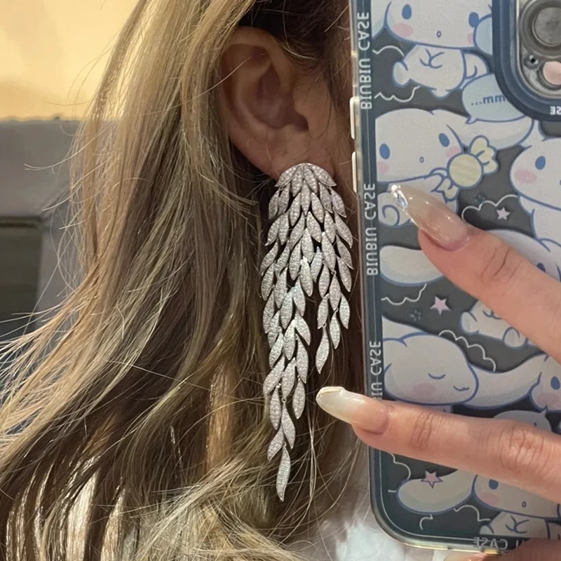 

Long leaf tassel earring new style advanced sense design dinner earrings micro-inlaid zircon wedding dress earrings