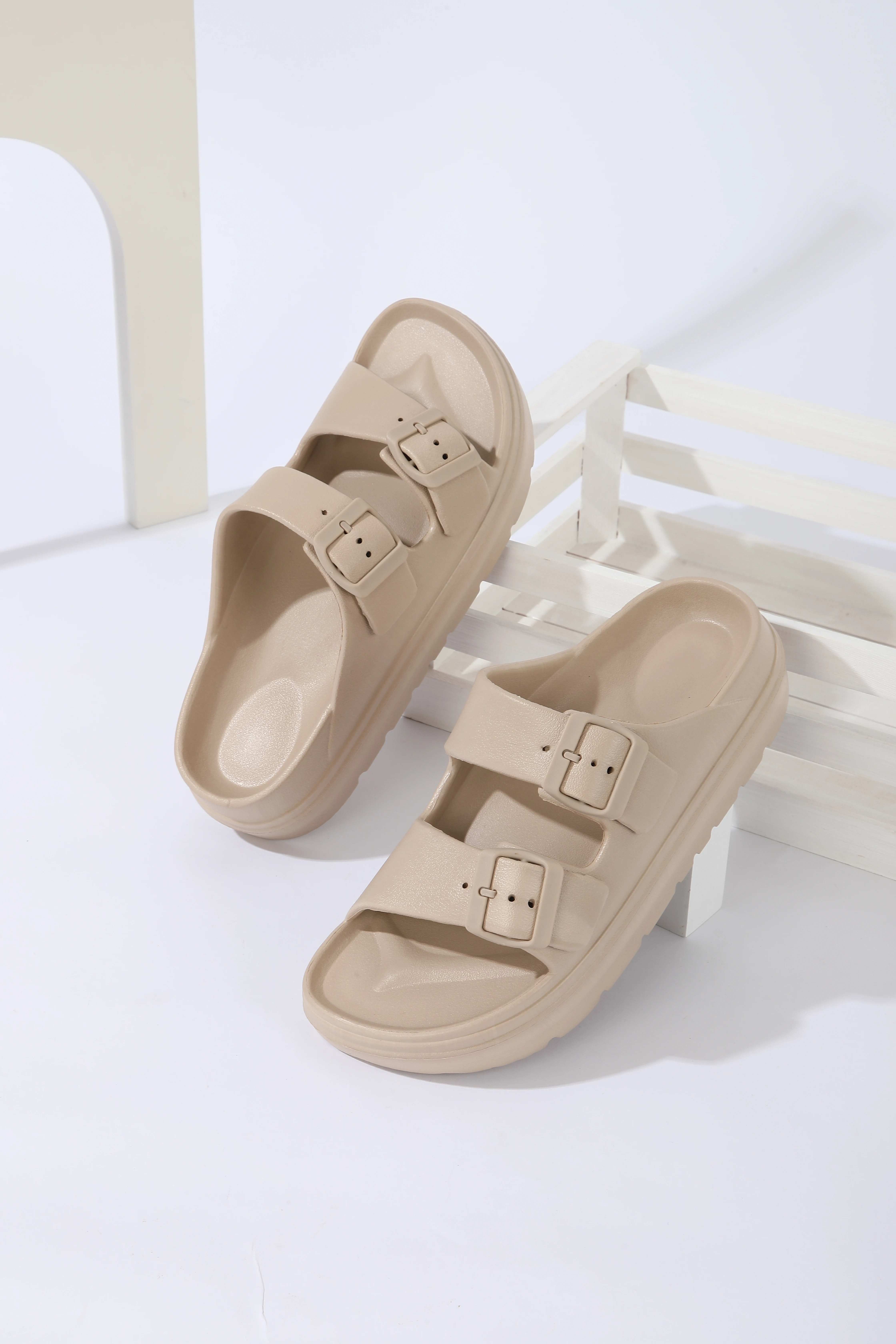 Men's High-End Thick-Soled Slippers, Women's New Summer Style Outdoor Sandals with Double Straps, Non-Slip, Breathable, Soft-Soled Beach Shoes
