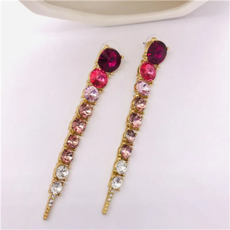 

Europe and the United States in the ancient style crystal long fashion senior sense of temperament exaggerated earrings female m