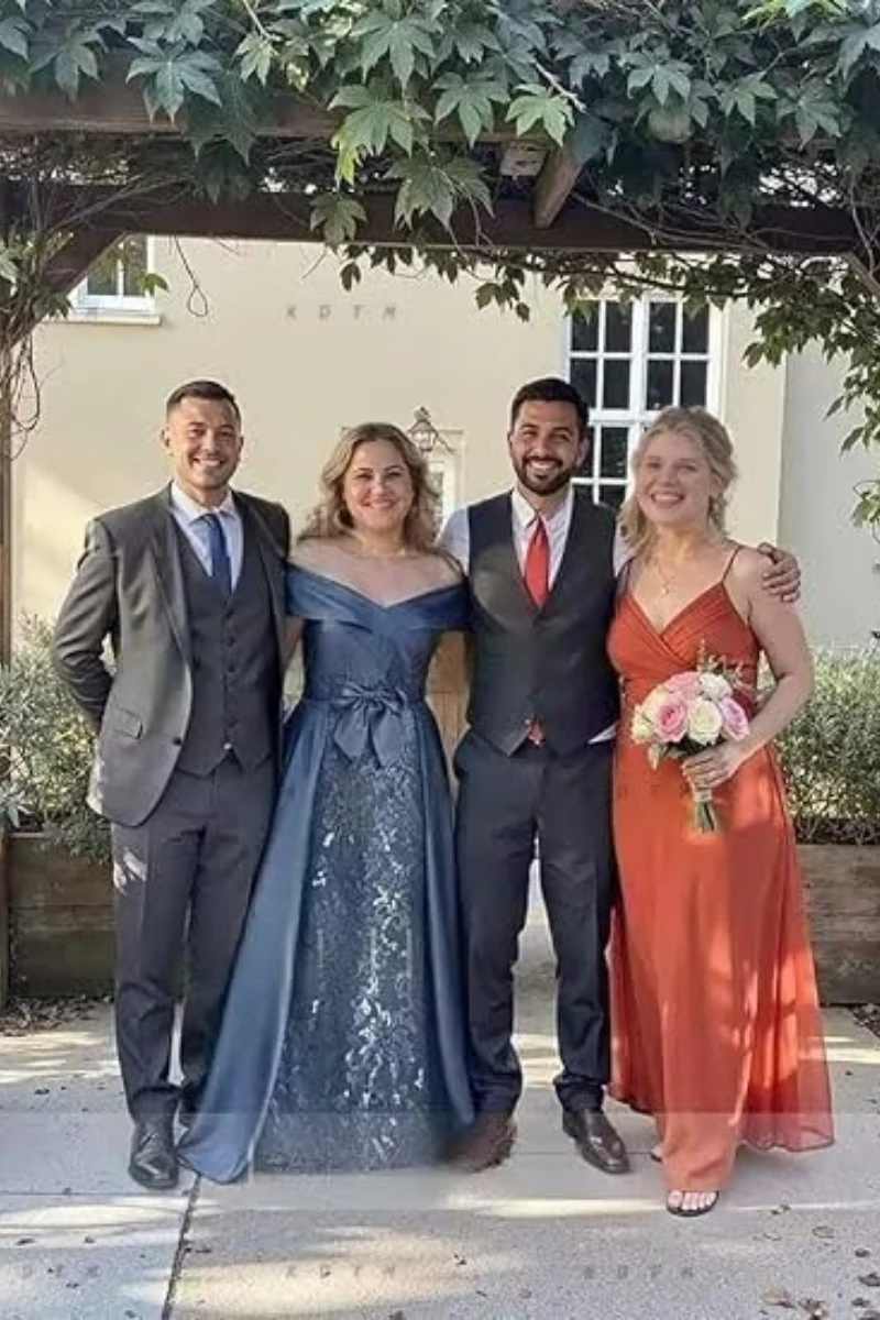 فساتين أم العروس من الدانتيل بالترتر للنساء بدون أ...