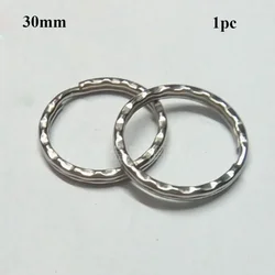 Premium Titanium Alloy Key Ring - Lightweight & Durable Keychain with Buckle Pendant - Stylish Men's Accessory and Creative Gift (30mm Style 2)