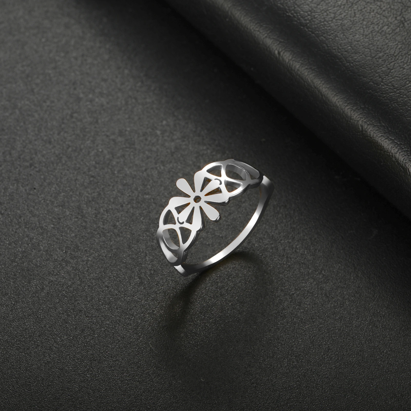 Kkjoy Modischer Gold-/Silberfarbener Edelstahl-Ring mit Sechsblüten-Design für Damen, Party-Fingerring, Schmuckgeschenk, Großhandel – Detail 11