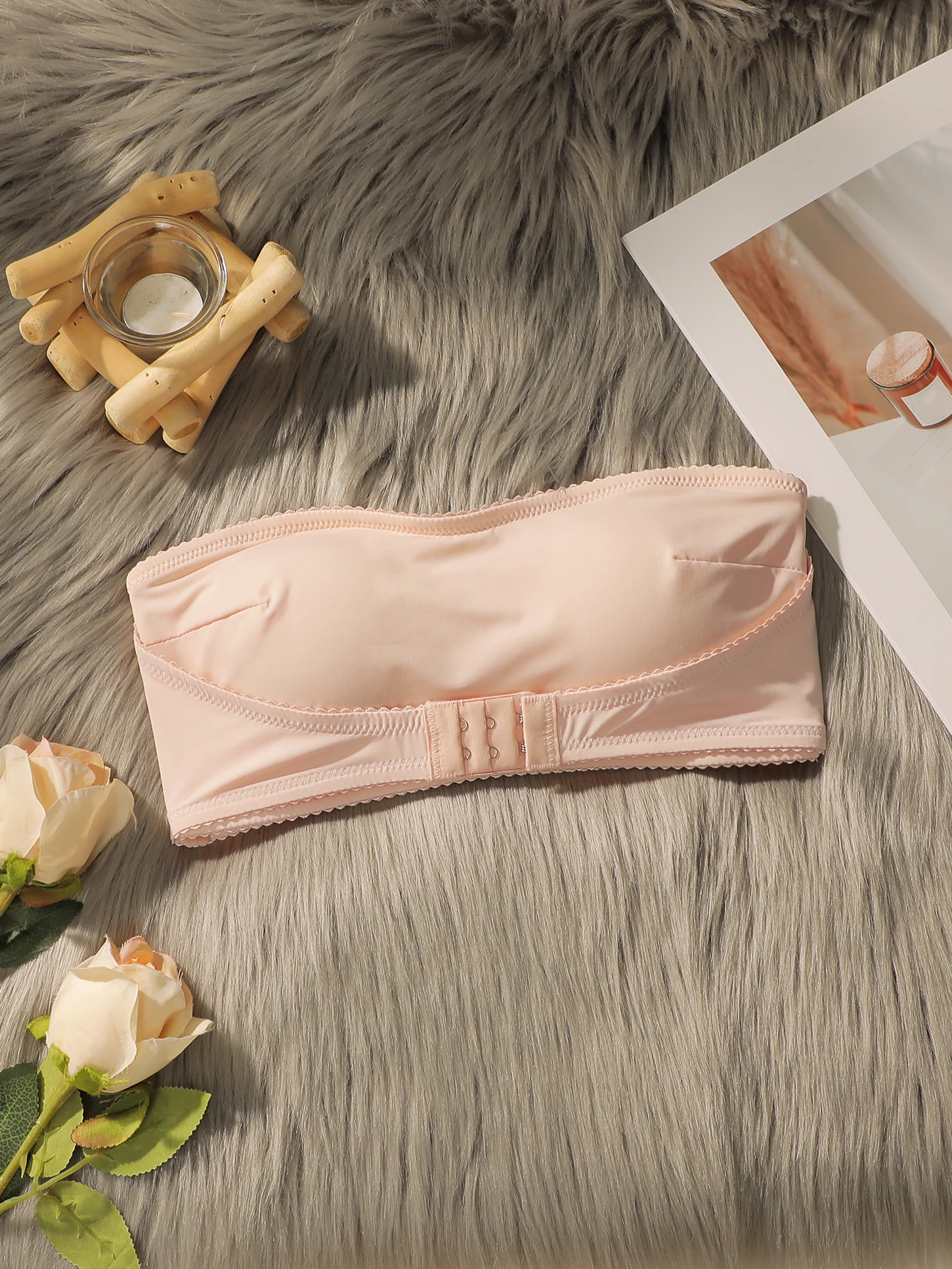 Sexy Push Up Strapless Bra with Padded Cups No Wire Backless Bralette for Wedding and Evening Dresses