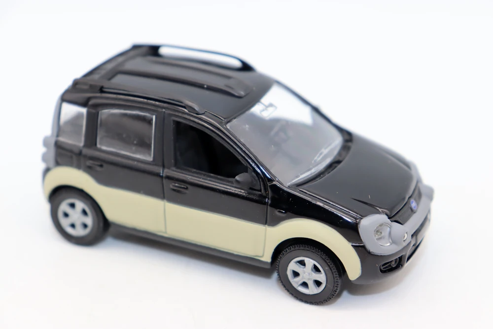 Miniature Voiture Fiat Panda 1:60 Welly - Diecast Métal - Neuf Sous Boîte D'origine