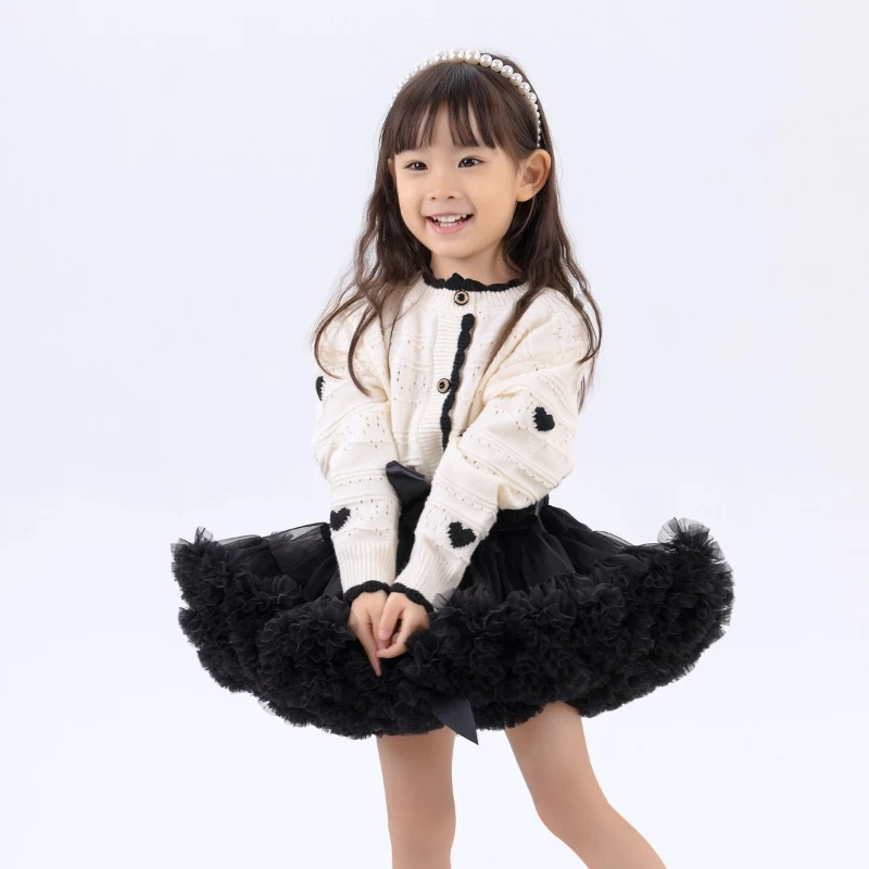 2025 Girls' Heart-Patterned Knit Sweater Spring/Autumn Lightweight Children's Knitwear Stylish Outerwear Children's Sweaters