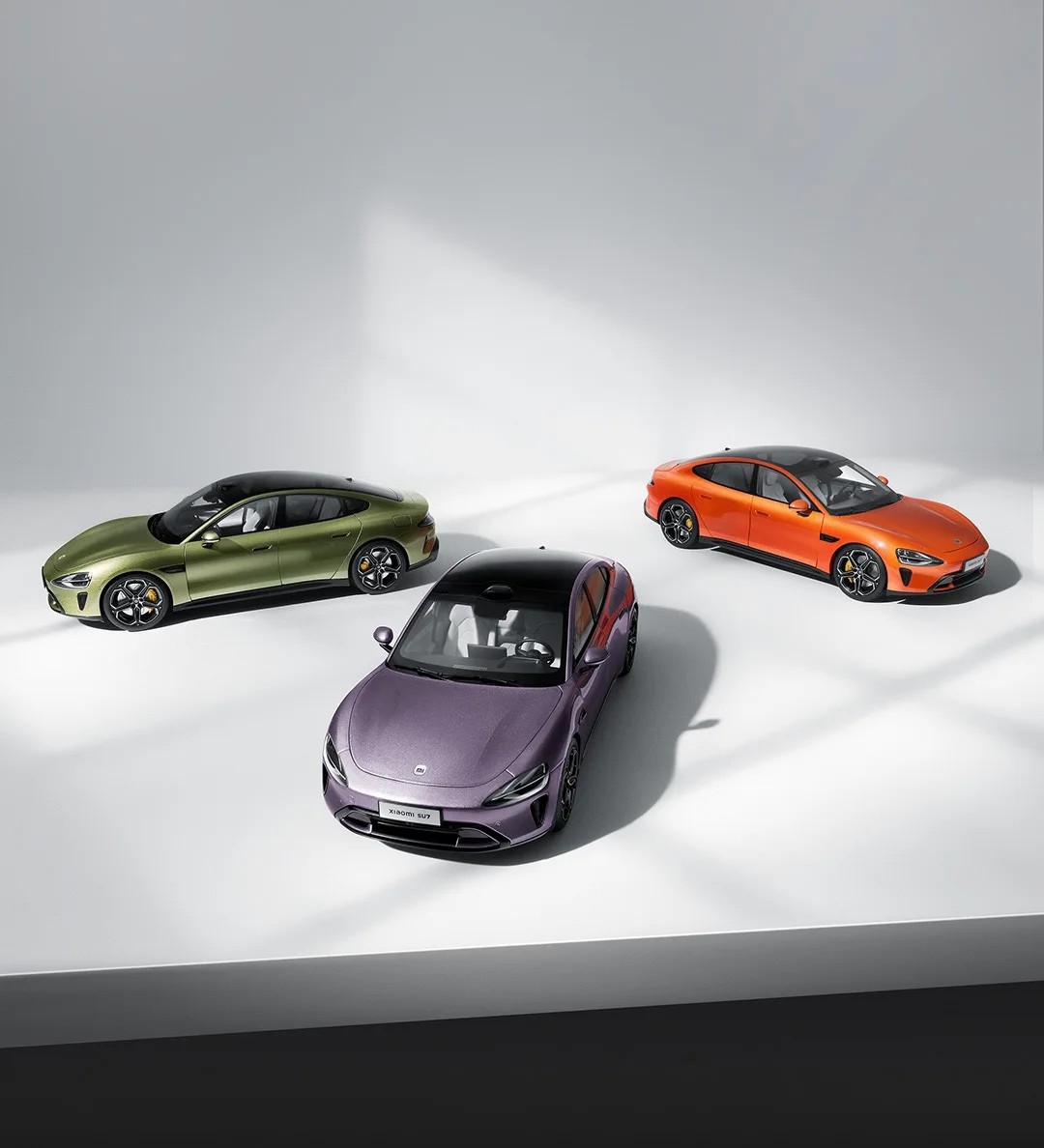Original Xiaomi SU7 1:18 Alloy Car Model Four doors N two covers fully open Soft rubber seat