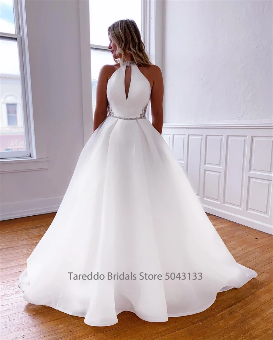 Customized Halter Neckline Keyhole White Organza Wedding Dress Open Back Beading Belt Bridal Dress baratos con envio