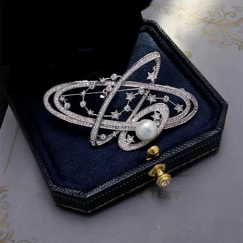 Natural Freshwater Pearl Brooch Women's Personalized Design Fashion Accessories