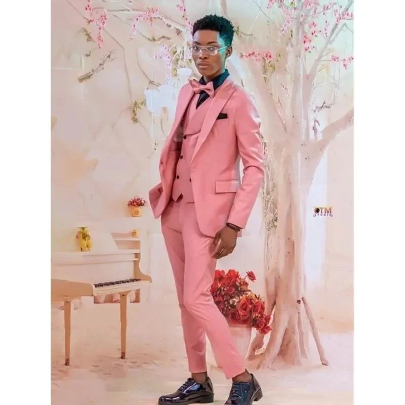 Fashion Men Suits 2024 Pink One Button Peak Lapel Male Clothing High Quality Blazer Prom Party Beach 3 Piece Jacket Pants Vest