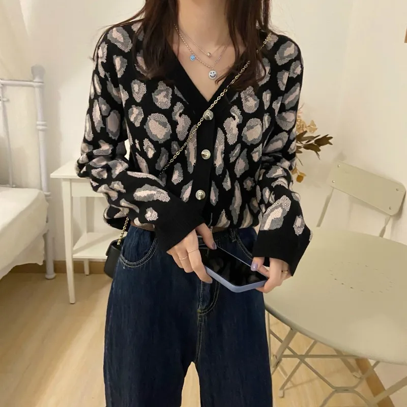 

2024 Fall and Winter New Outerwear Jacket Knitwear Long Sleeve Base Top Short Leopard Print All-match Coffee Sweater Cardigan