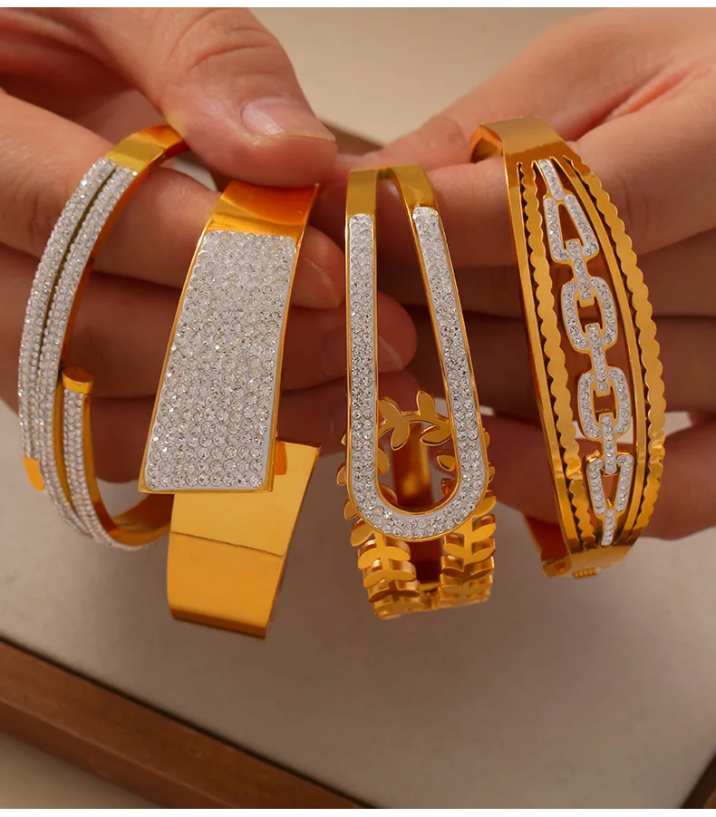 Neuer Edelstahl Vergoldeter Armreif Damen Hohles Luxus-Strass Personalisiertes Armband Hochzeitsschmuck Großhandel – Detail 4