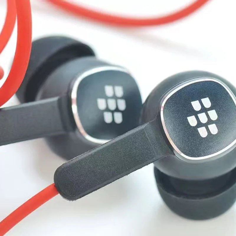 1.2m Original In Ear Stereo Headset Red WH70 for BlackBerry Classic KEY2 3.5mm In-Ear BlackBerry Phone with Music Wire Control
