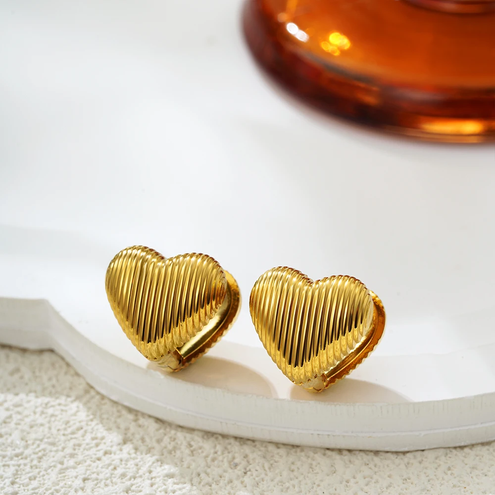 18k Gold Plated Stainless Steel Clip Earrings for Womens Shell-shaped Double-sided Ear Buckle Jewelry