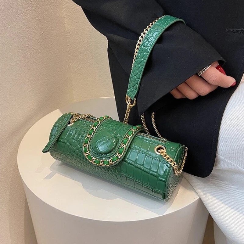 

Small Chain Barrel Shaped Women Fashion Women's Luxury Designer Crossbody Bags