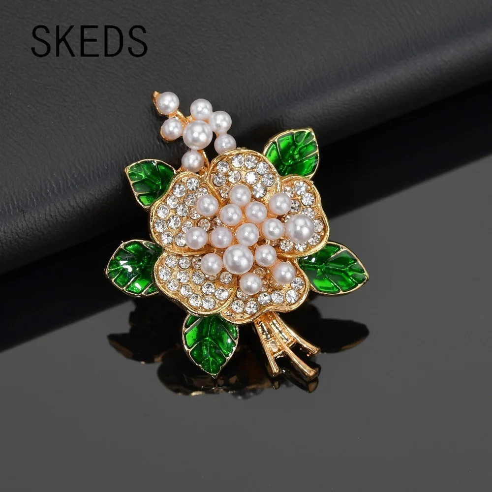 

New Creative Women Fashion Rhinestone Pearl Flower Brooches Leave Crystal Lady Accessories Clothing Party Wedding Brooch Pin