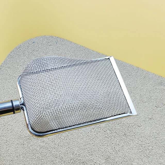 Stainless Steel Cat Litter Scoop with Fine Pores, Easy and Convenient Tool for Cleaning Pet Feces and Rabbit and Dog Toilets