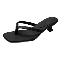 Sandales plates à bout carré pour femmes, sandales décontractées d'été, tongs confortables à semelle souple, sandales de plage 4