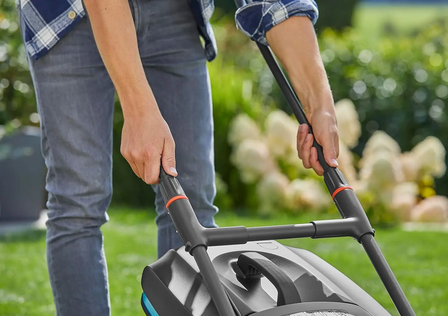 Electric lawn mower PowerMax power cutting width container volume 45 height 35-65 mm ErgoTec Plus handle folding