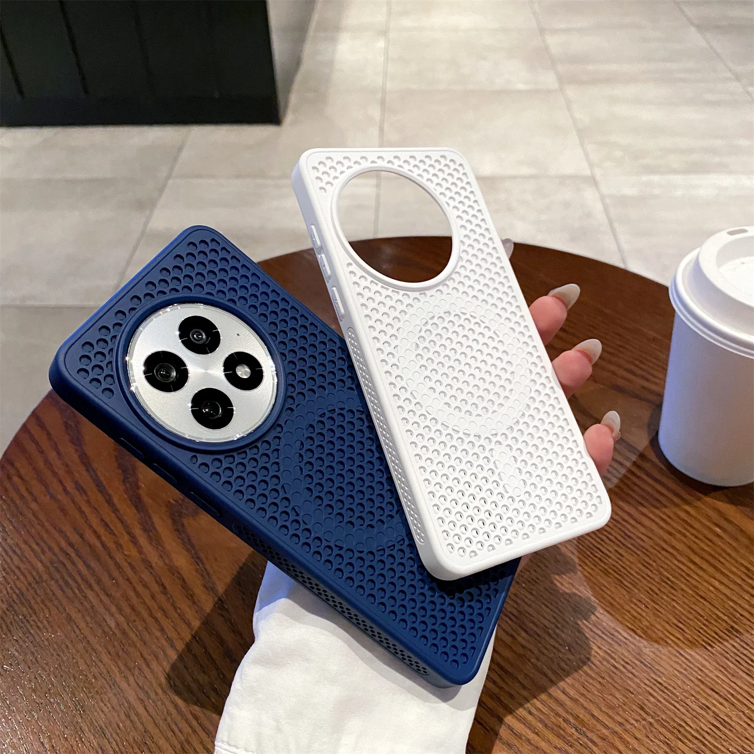 Breathable Cooling Magnetic Case with Heat Dissipation Mesh Cover and Wireless Charging Compatibility
