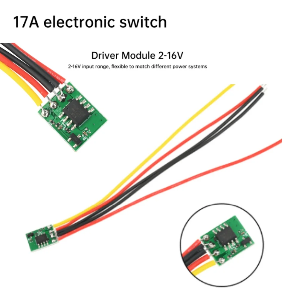 Détail du module interrupteur électronique 17A : circuit imprimé avec composants CMS et bornier à vis pour une installation facile