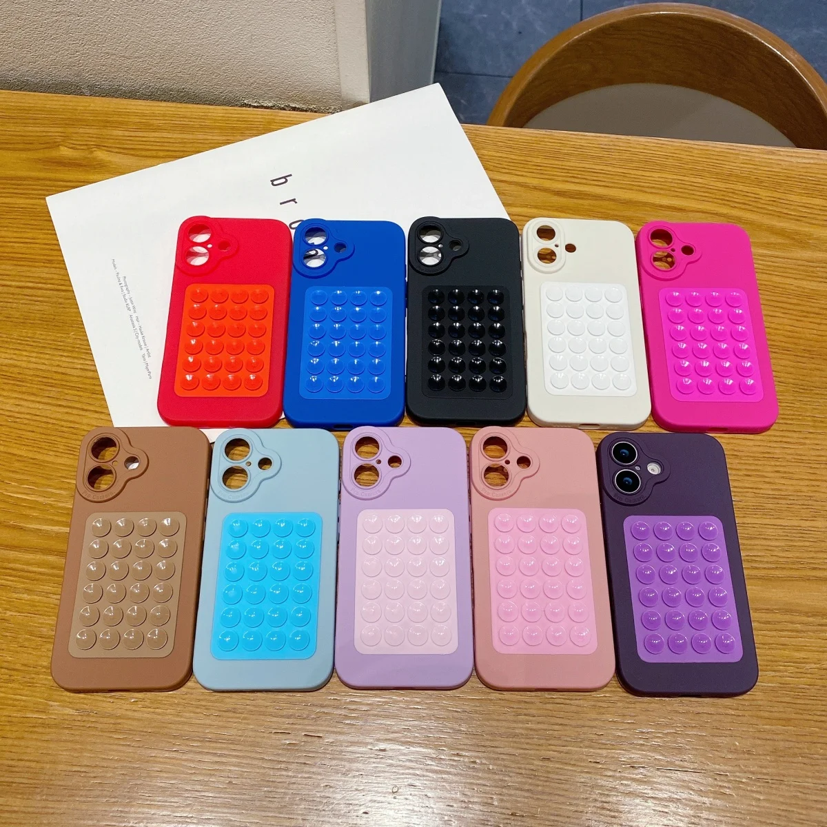 Chic Silicone Suction Cup Phone Case with Selfie Holder