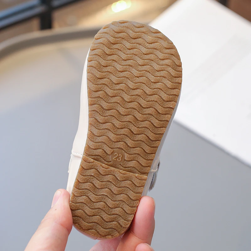 Children's Small Leather Shoes Size 21-30 Four Seasons Beige Boys Girls Shoes Brown Simple Versatile Kids Baby Single