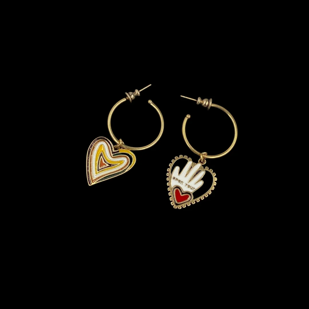 

Fashion exquisite new love palm earrings