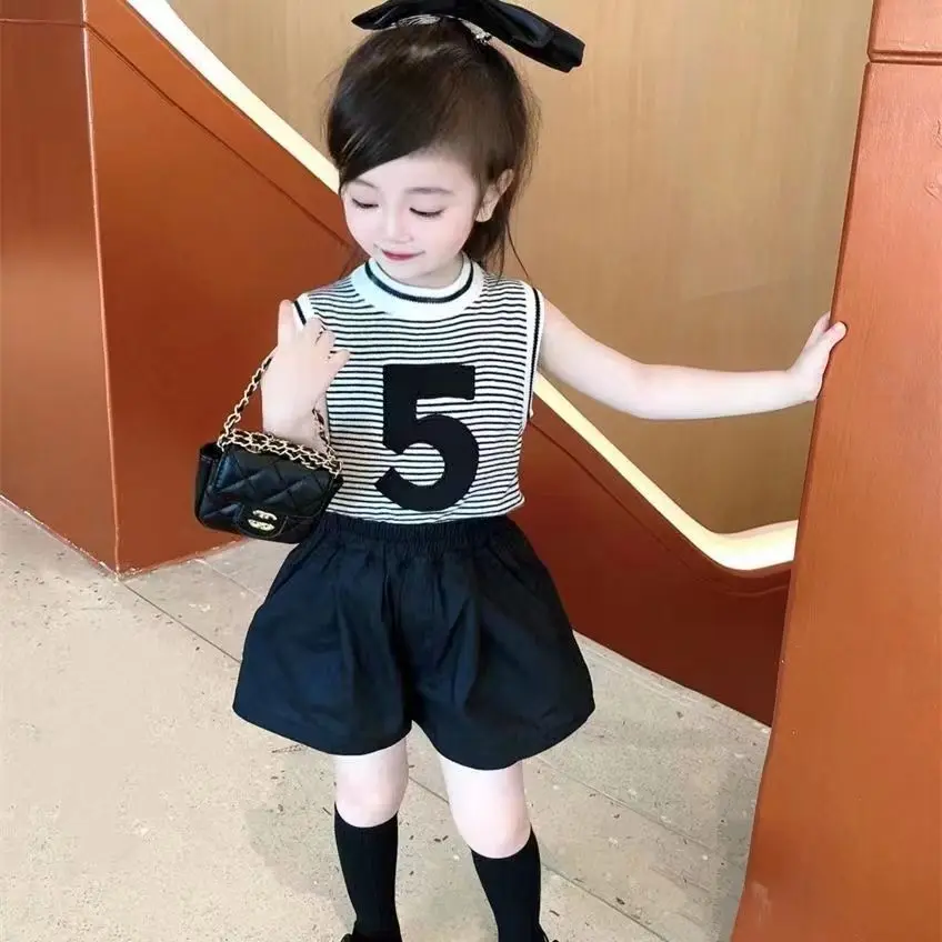 

Kids Outfits Girl Baby Summer Suit Summer Fashionable And Cute Net Red Sleeveless Tank Top Pants Girls Two Piece Set kids