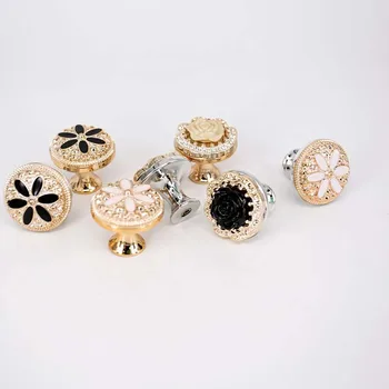 European Single Hole Cabinet Handle 2