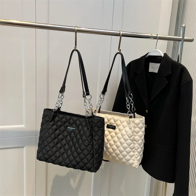 Women's Large Capacity Shoulder Bag Quilted Tote Bag Fashion All-match Commuter Bag