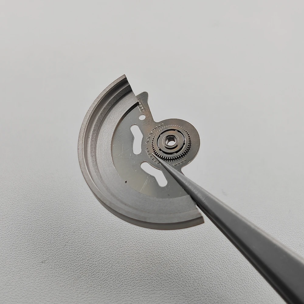 Premium Automatic Rotor Replacement for NH35 Movement - Genuine Oscillating Weight Hammer