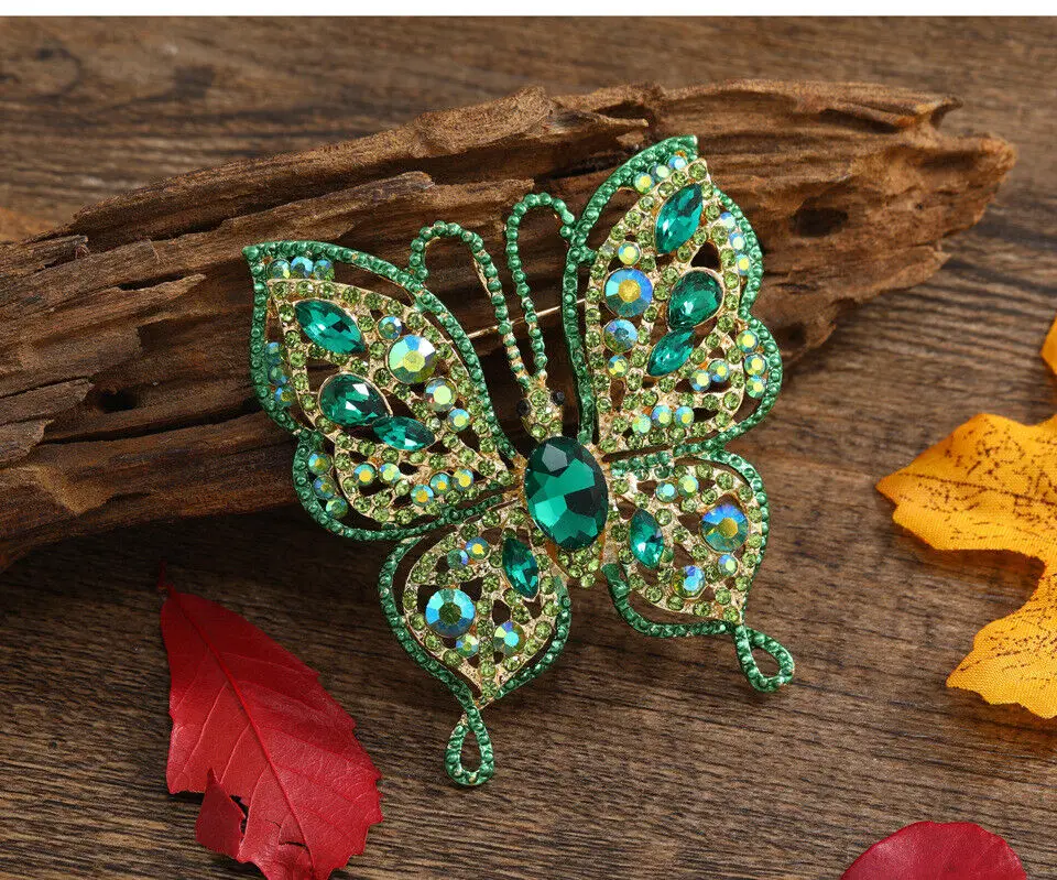 

Elegant Small Size Green Butterfly Insect Woman Pendant Brooch Pin Crystal