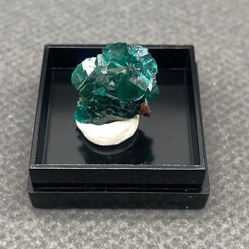 100% natural  Congo dioptase raw stone mineral specimen healing crystal gem collection +Box size：27*27*25 mm