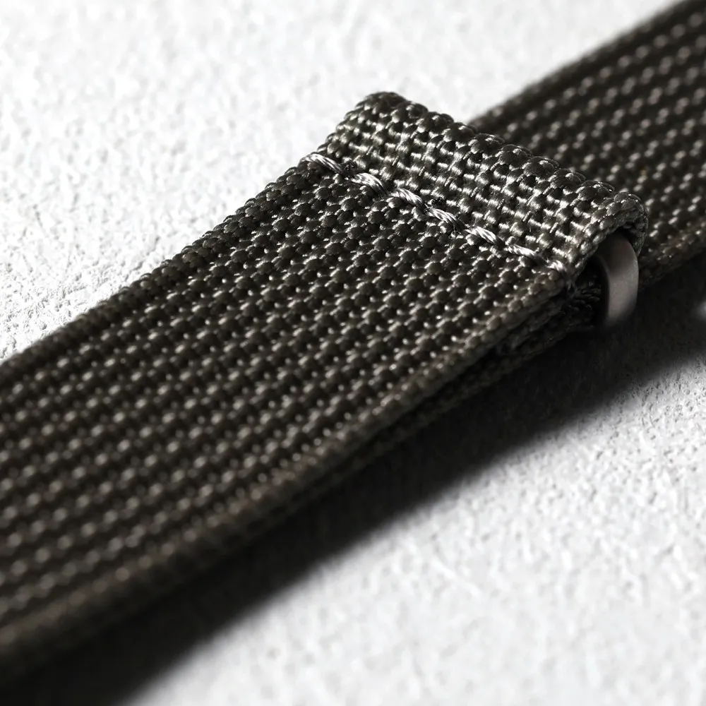 High-Density Waterproof Nylon Strap - Black, Green, Gray, Blue - Retro Style Men's Watchband