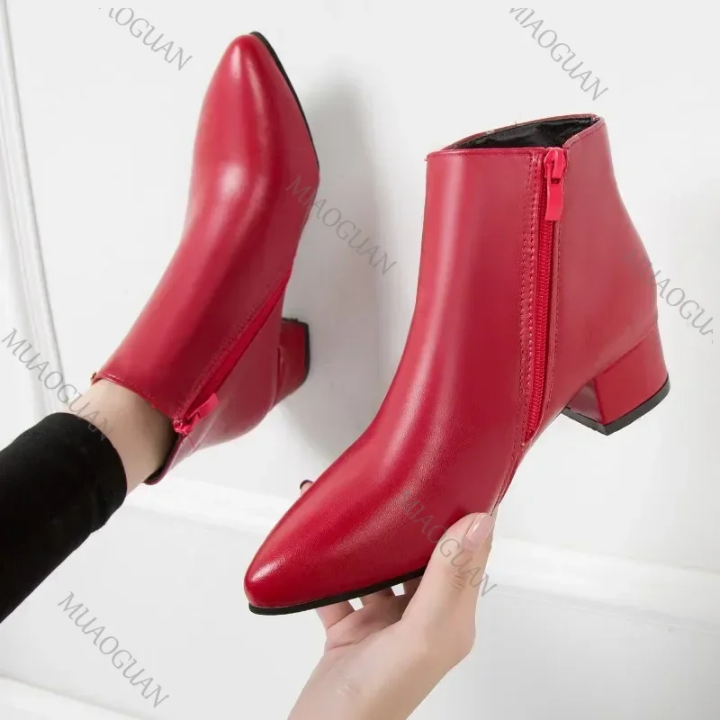 Damen Stiefel Mit Absatz In Lederoptik Und Spitzer Zehenform_voghion.com