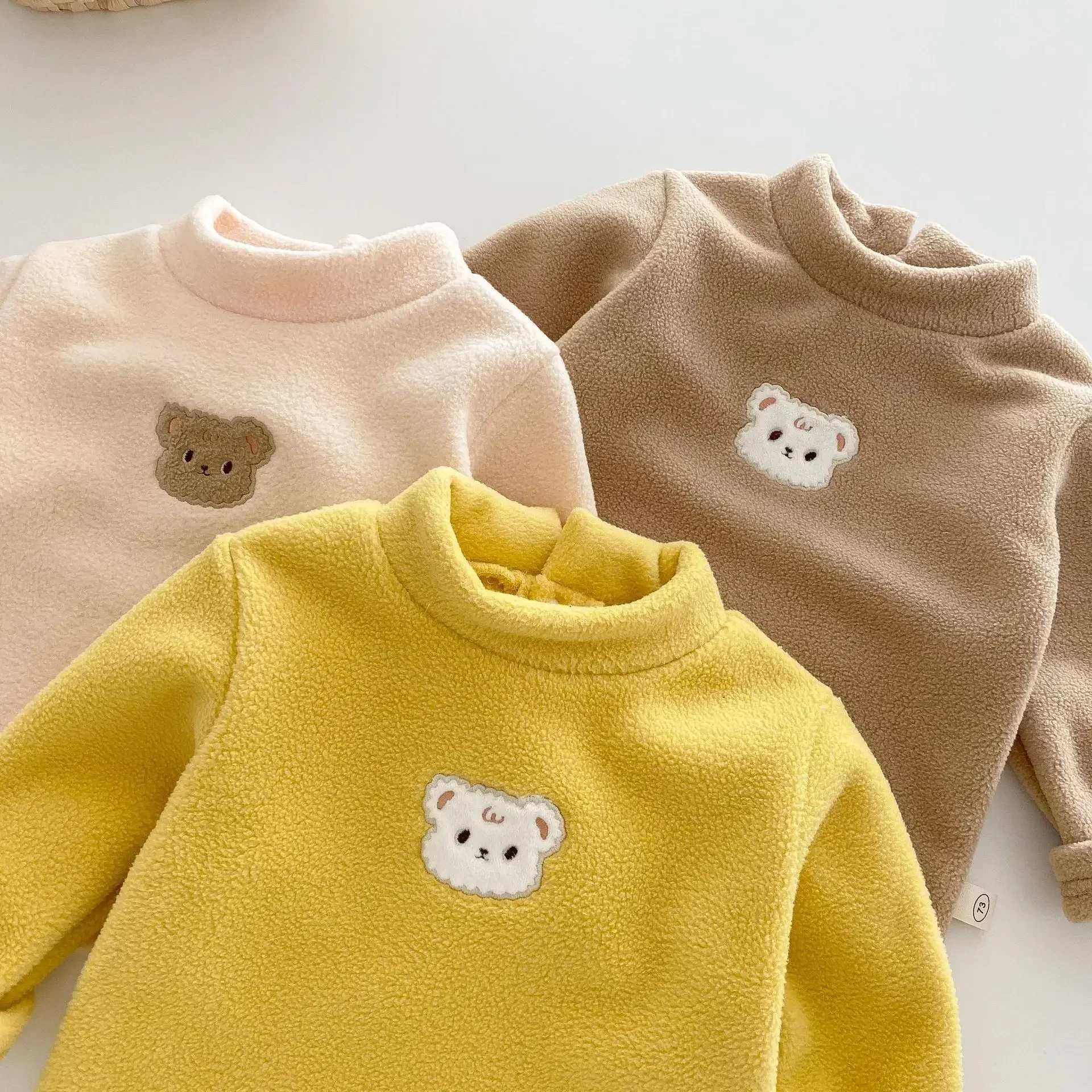 4677 Buy 2pcs Baby Clothes Autumn Winter Bear Print Boy's Bottoming Shirt 0-5 Years Girl's Thickened Tops