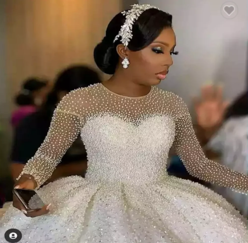 

African Style Mermaid Wedding Dresses For Women Luxury Heavy Pearls Illusion Neck Long Sleeves Bridal Gowns Robe De Mariée 2023