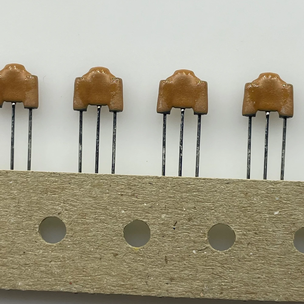 Murata DSS6NF31C223Q55B EMI Noise Filter Capacitor 16V 223 3 Feet 10PCS