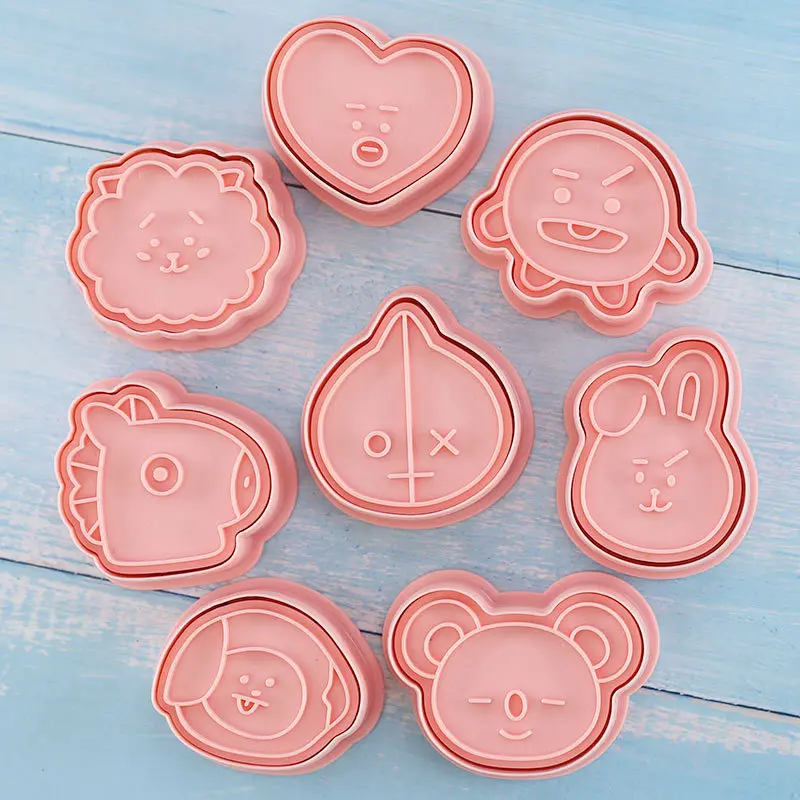 Cookie Cutter Baking Mold Cookie Mould Baking Decorating Tools Cookie Maker Press Kit 8Pcs/set Cute Cookie Cutters Plastic 3D Cartoon Pressable Biscuit Mold Cookie Stamp